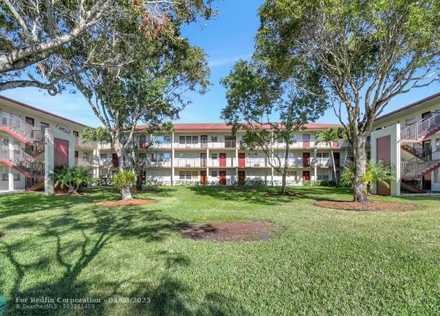 Property at 13455 SW 3rd St Unit 307 S, Pembroke Pines, FL 33027, 1 bed, 1 bath