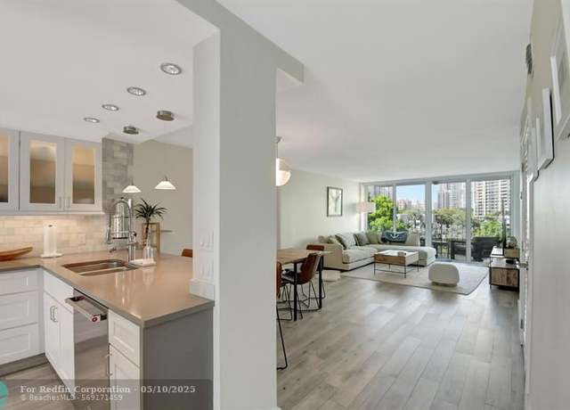 Property at 800 SE 4th St #302, Fort Lauderdale, FL 33301, 2 beds, 2 baths