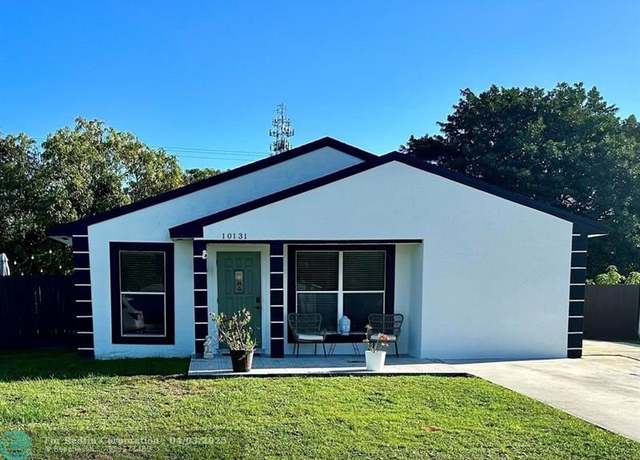 Property at 10131 Mikado, Royal Palm Beach, FL 33411, 3 beds, 2 baths