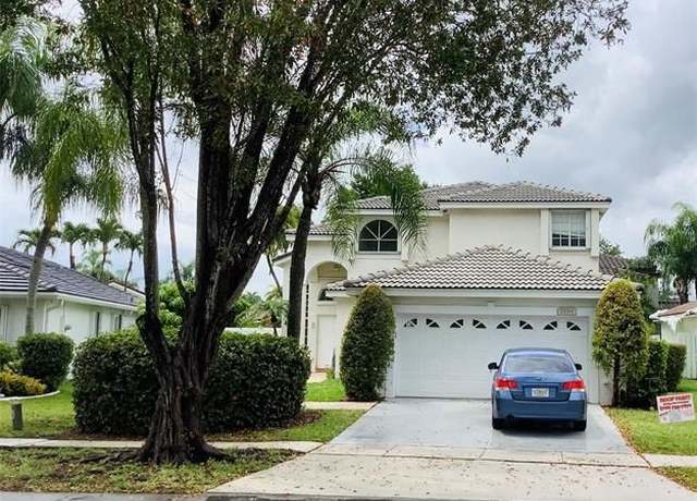 Property at 17686 SW 10th St, Pembroke Pines, FL 33029, 4 beds, 3 baths