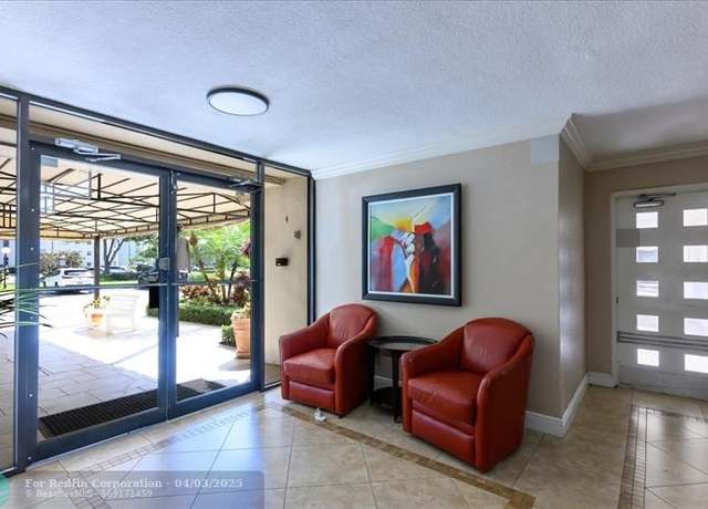 Property at 2651 S Course Dr #210, Pompano Beach, FL 33069, 3 beds, 2 baths