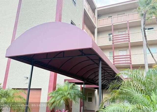 Property at 2108 S Cypress Bend Dr #306, Pompano Beach, FL 33069, 2 beds, 2 baths