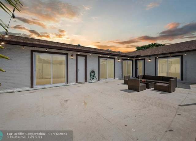 Property at 9867 Boca Gardens Trl Unit D, Boca Raton, FL 33496, 3 beds, 2 baths