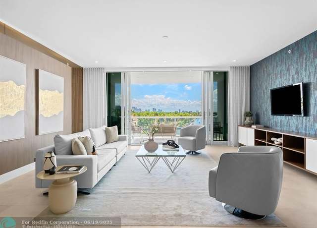 Property at 321 N Birch Rd #502, Fort Lauderdale, FL 33304, 3 beds, 2.5 baths