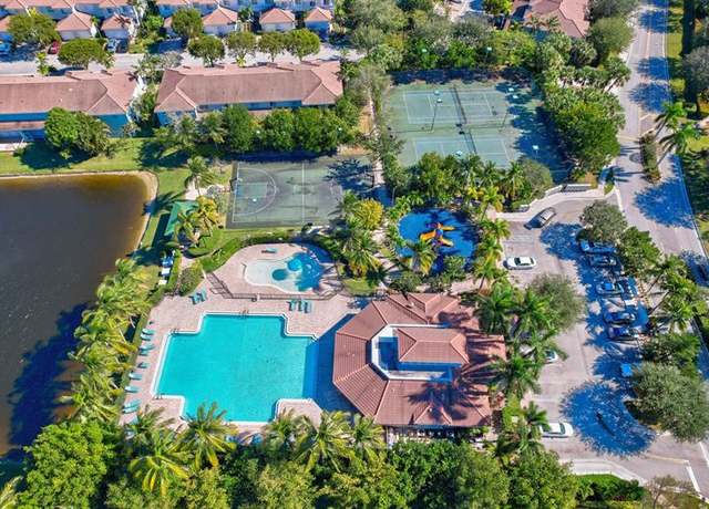 Property at 2029 Oakhurst Way, Riviera Beach, FL 33404, 3 beds, 2.5 baths