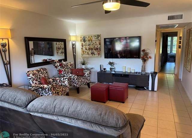 Property at 1066 Newport Q #1066, Deerfield Beach, FL 33442, 2 beds, 1.5 baths