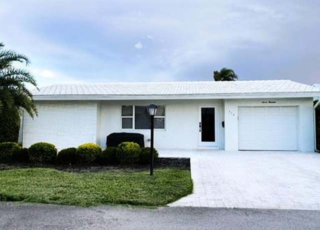 Property at 713 SW 15th St, Boynton Beach, FL 33426, 2 beds, 2 baths