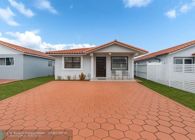 Property at 6562 W 22nd Ct, Hialeah, FL 33016, 3 beds, 2 baths