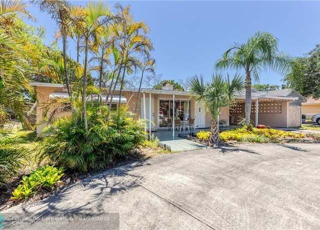 Property at 970 NE 36th St, Oakland Park, FL 33334, 5 beds, 4 baths