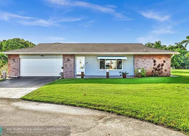Property at 7102 NW 93rd Ave, Tamarac, FL 33321, 2 beds, 2 baths