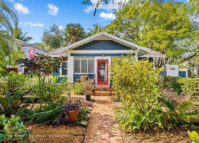 Property at 621 SW 14th Ter, Fort Lauderdale, FL 33312, 4 beds, 3 baths