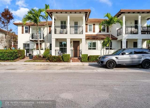 Property at 4730 Monarch Way, Coconut Creek, FL 33073, 3 beds, 2.5 baths
