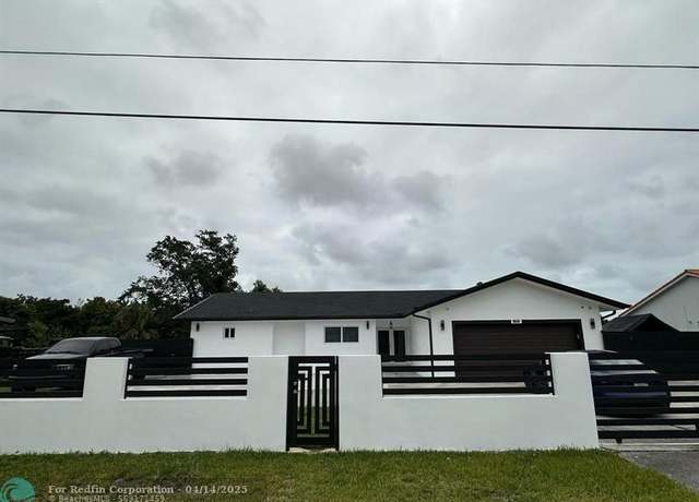 Property at 22601 SW 127th Ave, Miami, FL 33170, 3 beds, 2 baths