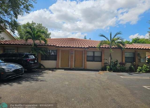 Property at 11560 NW 37th St, Coral Springs, FL 33065, 8 beds, 8 baths