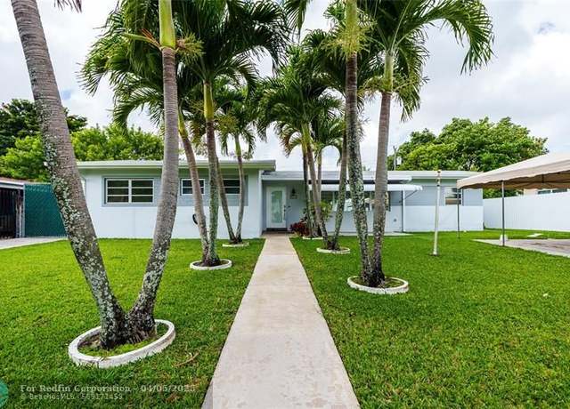 Property at 6630 W 5th Pl, Hialeah, FL 33012, 4 beds, 2 baths