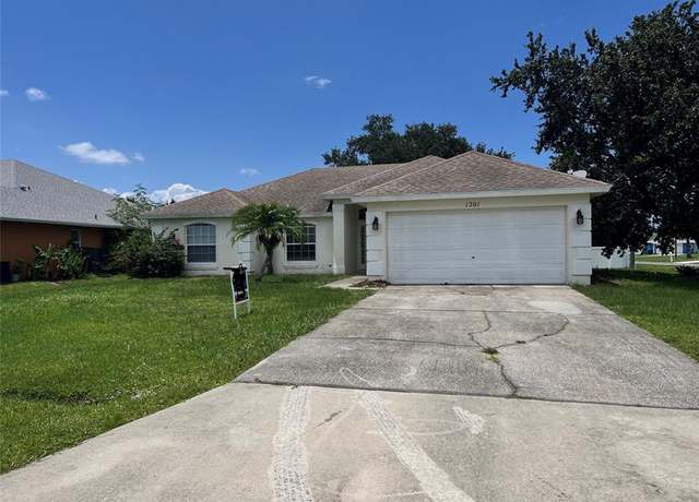 Property at 1201 SW Minyo Ave, Port St. Lucie, FL 34953, 3 beds, 2 baths