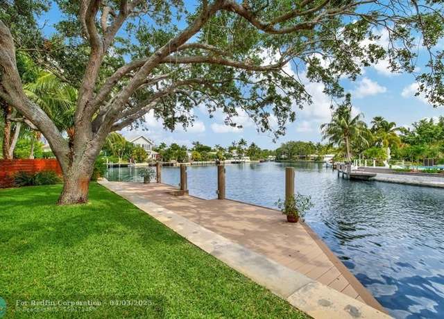 Property at 1508 NE 30th Ct, Oakland Park, FL 33334, 3 beds, 3 baths