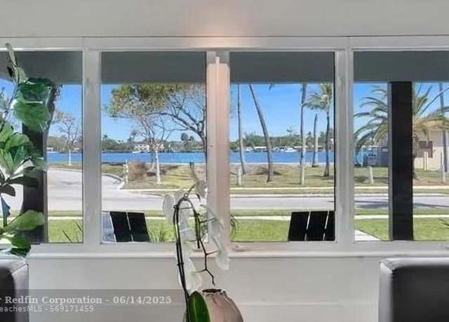 Property at 800 Polk St, Hollywood, FL 33019, 3 beds, 2 baths