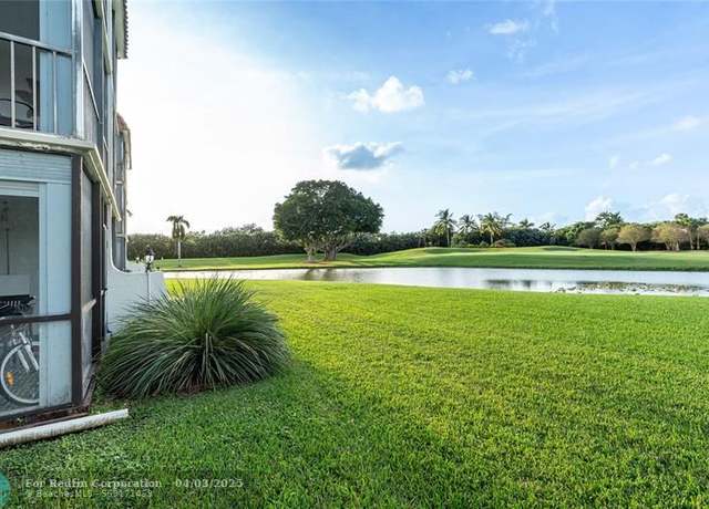 Property at 9611 N Hollybrook Lake Dr #107, Pembroke Pines, FL 33025, 2 beds, 2 baths