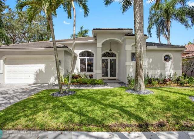 Property at 2615 Oakbrook Ct, Weston, FL 33332, 4 beds, 3 baths