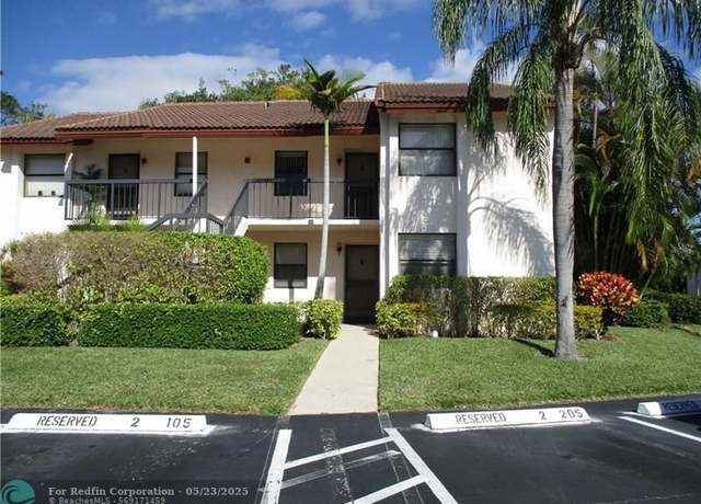 Property at 22124 Palms Way #206, Boca Raton, FL 33433, 3 beds, 2 baths