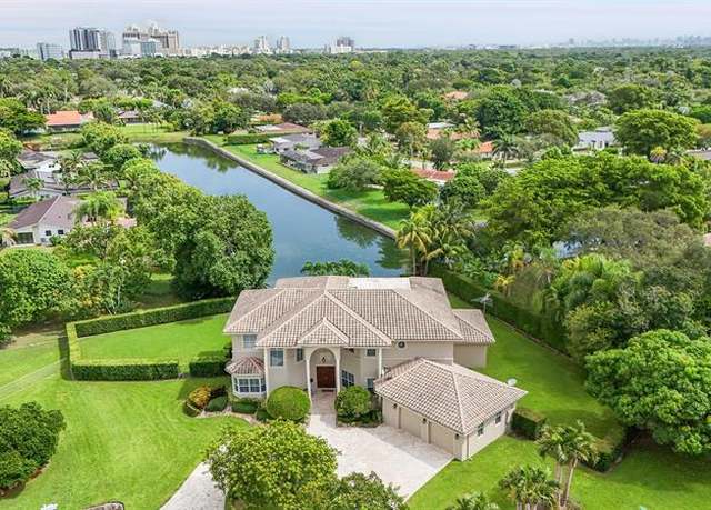 Property at 11001 SW 75th Ct, Pinecrest, FL 33156, 5 beds, 5.5 baths