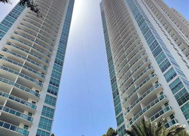 Property at 950 Brickell Bay Dr #2611, Miami, FL 33131, 2 beds, 2.5 baths