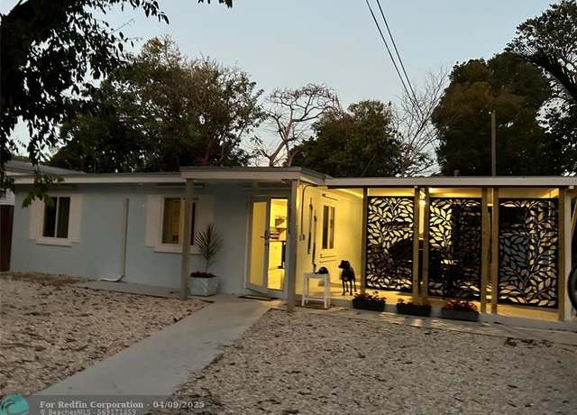 Property at 838 Norwood Ave, Key Largo, FL 33037, 3 beds, 2 baths