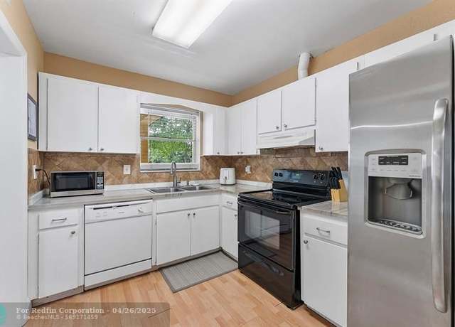 Property at 5120 SW 40th Ave Unit 20A, Dania, FL 33314, 2 beds, 2 baths