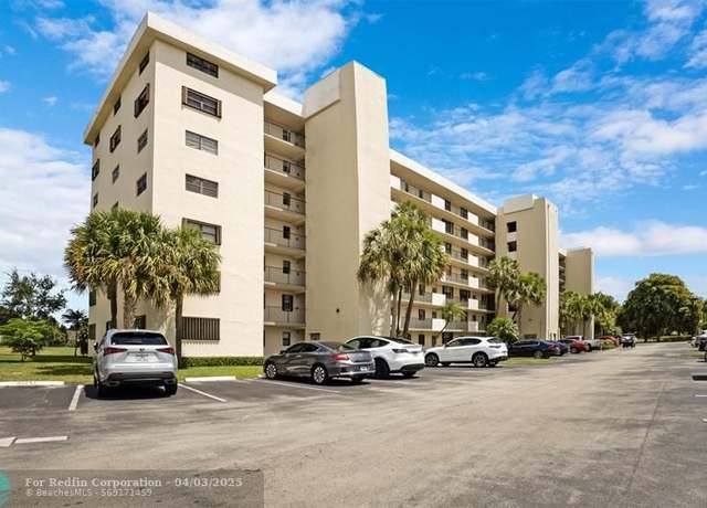 Property at 2430 Deer Creek Country Club Blvd #410, Deerfield Beach, FL 33442, 3 beds, 2 baths