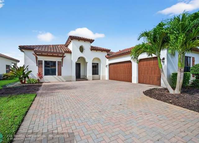 Property at 5294 Ferrari Ave, FL 34142, 4 beds, 2.5 baths