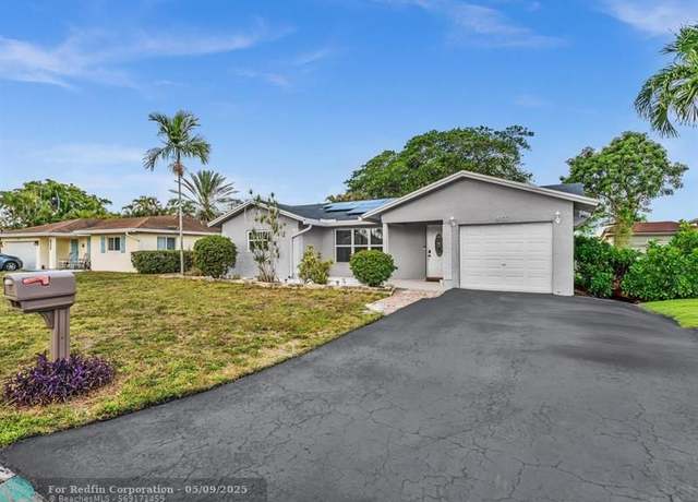 Property at 8107 NW 94th Ave, Tamarac, FL 33321, 3 beds, 2 baths