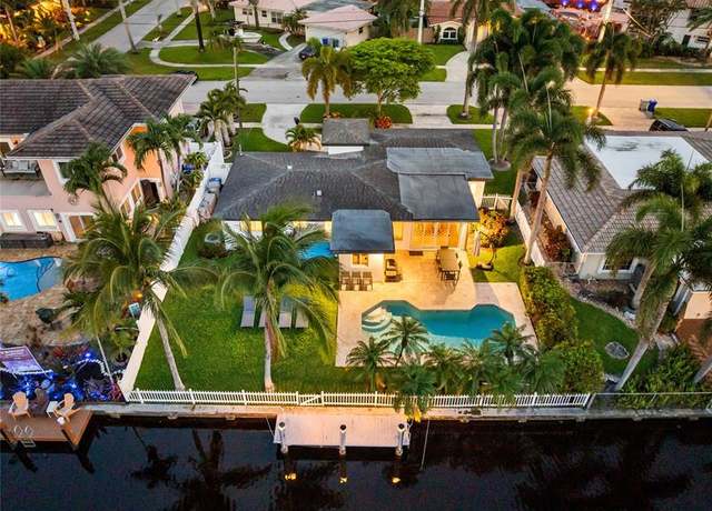 Property at 331 SE 12th St, Pompano Beach, FL 33060, 3 beds, 3 baths