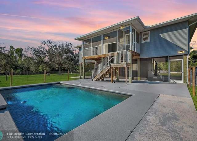Property at 6401 Mannheim Rd, FL 33922, 2 beds, 2.5 baths