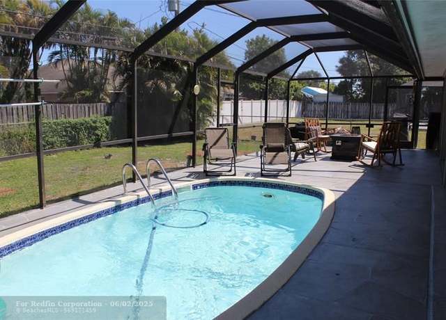 Property at 861 SE Celtic Ave, Port St. Lucie, FL 34983, 3 beds, 2 baths