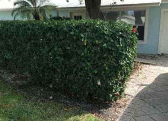 Property at 7982 SE Helen Ter, Hobe Sound, FL 33455, 3 beds, 2 baths