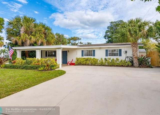 Property at 500 Ivy Ave, Palm Beach Gardens, FL 33410, 3 beds, 2 baths