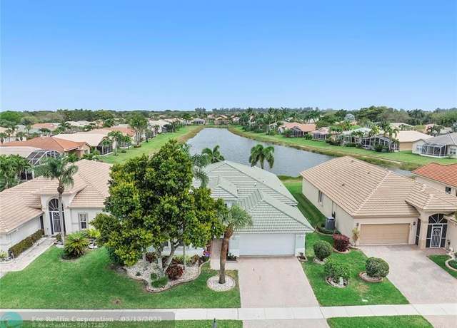 Property at 8833 Via Tuscany Dr, Boynton Beach, FL 33472, 4 beds, 3 baths