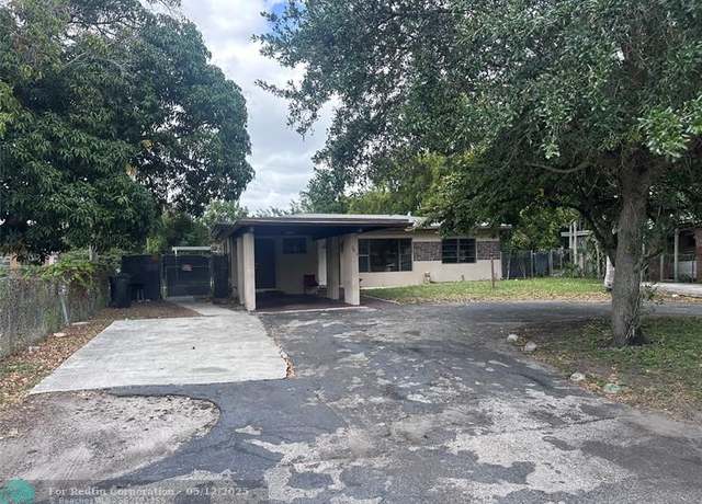 Property at 3071 SW 2nd Ct, Fort Lauderdale, FL 33312, 3 beds, 2 baths