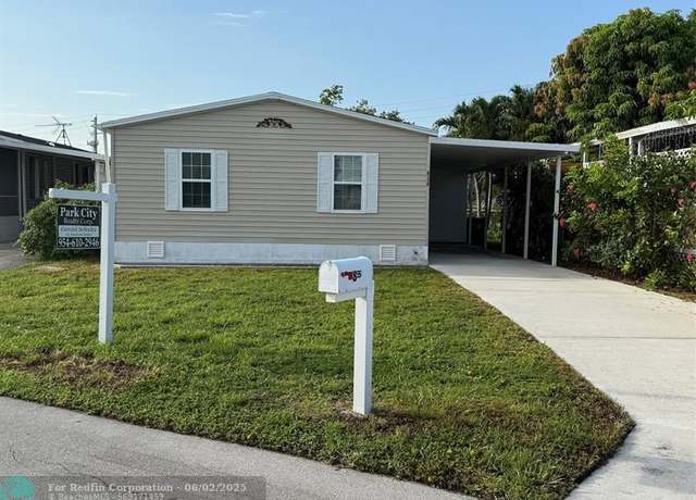 Property at 8550 SW 23rd Pl, Davie, FL 33324, 2 beds, 2 baths