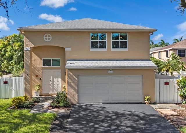 Property at 4813 NW 14th Dr, Coconut Creek, FL 33063, 3 beds, 2.5 baths