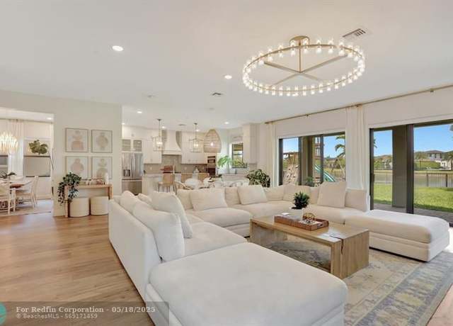 Property at 11995 S Baypoint Cir, Parkland, FL 33076, 5 beds, 3.5 baths