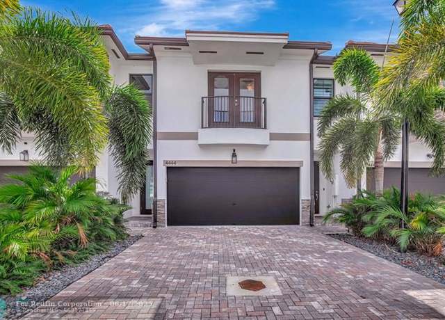 Property at 4444 E Aqua Bella Ln, Dania, FL 33312, 3 beds, 2.5 baths