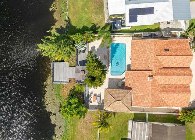 Property at 2557 SW 14th Ct, Deerfield Beach, FL 33442, 3 beds, 2.5 baths