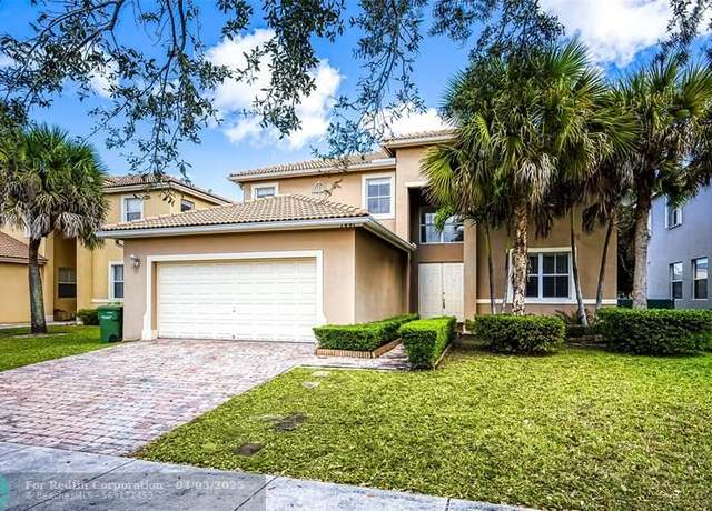Property at 1441 SE 16th Ave, Homestead, FL 33035, 4 beds, 3 baths