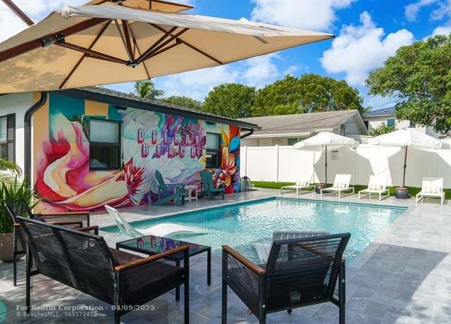 Property at 217 NE 11th St, Delray Beach, FL 33444, 4 beds, 2 baths