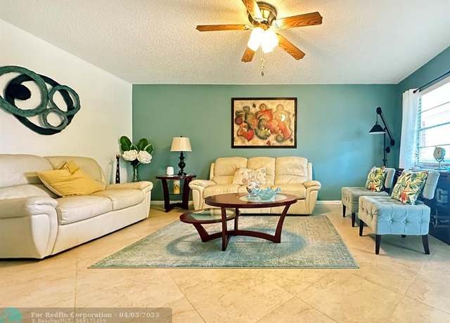Property at 55 Oakridge E #55, Deerfield Beach, FL 33442, 2 beds, 1.5 baths