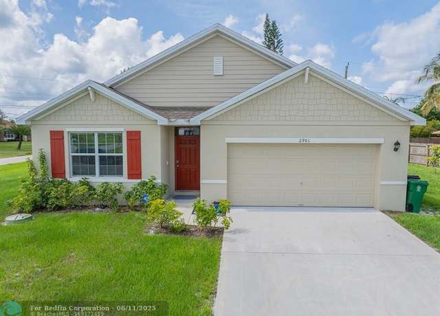 Property at 2901 SW Boxwood Cir, Port St. Lucie, FL 34953, 4 beds, 2 baths