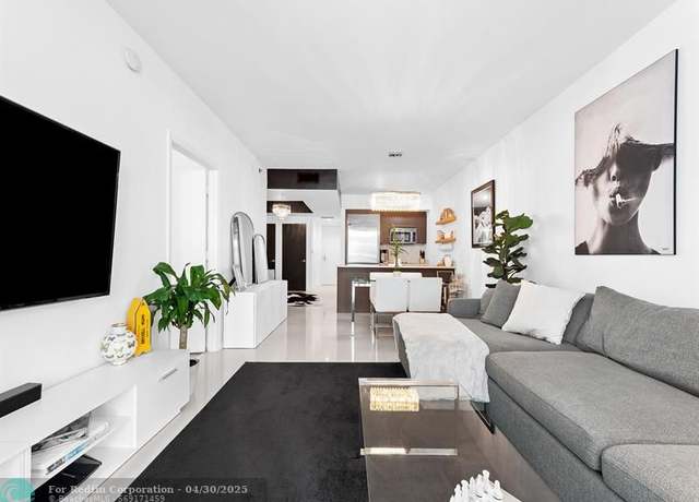 Property at 55 SE 6th St #1200, Miami, FL 33131, 1 bed, 1 bath