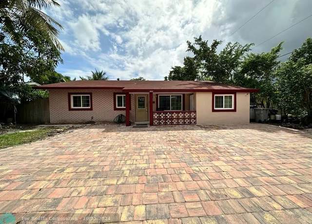 Property at 120 NE 31st Ct, Pompano Beach, FL 33064, 3 beds, 2 baths